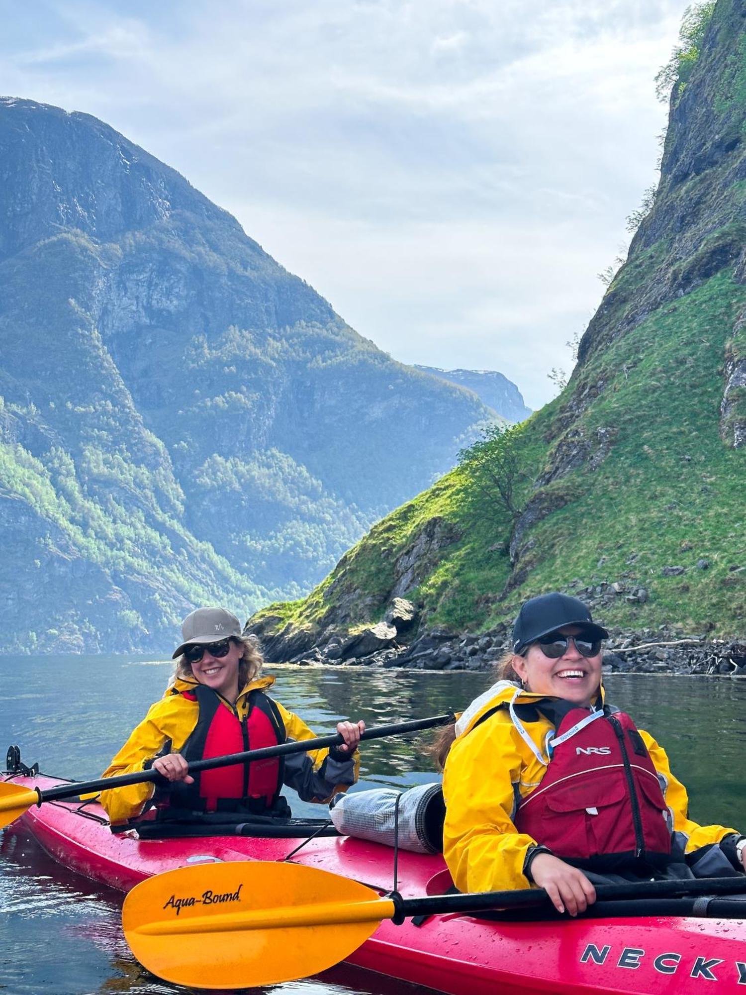 Svingen Guesthouse - Panoramic Fjord Views In Flam Exterior photo