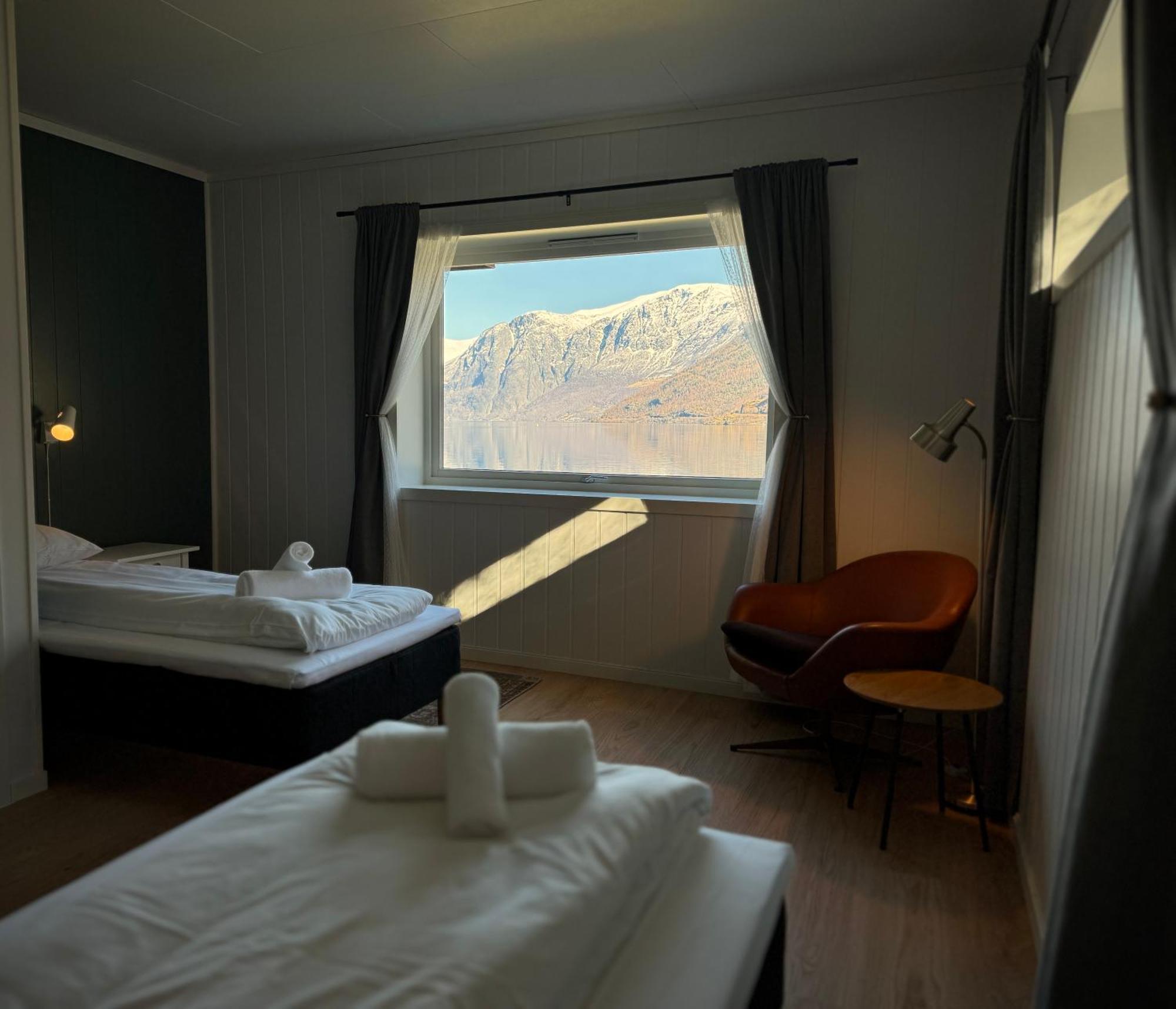 Svingen Guesthouse - Panoramic Fjord Views In Flam Exterior photo