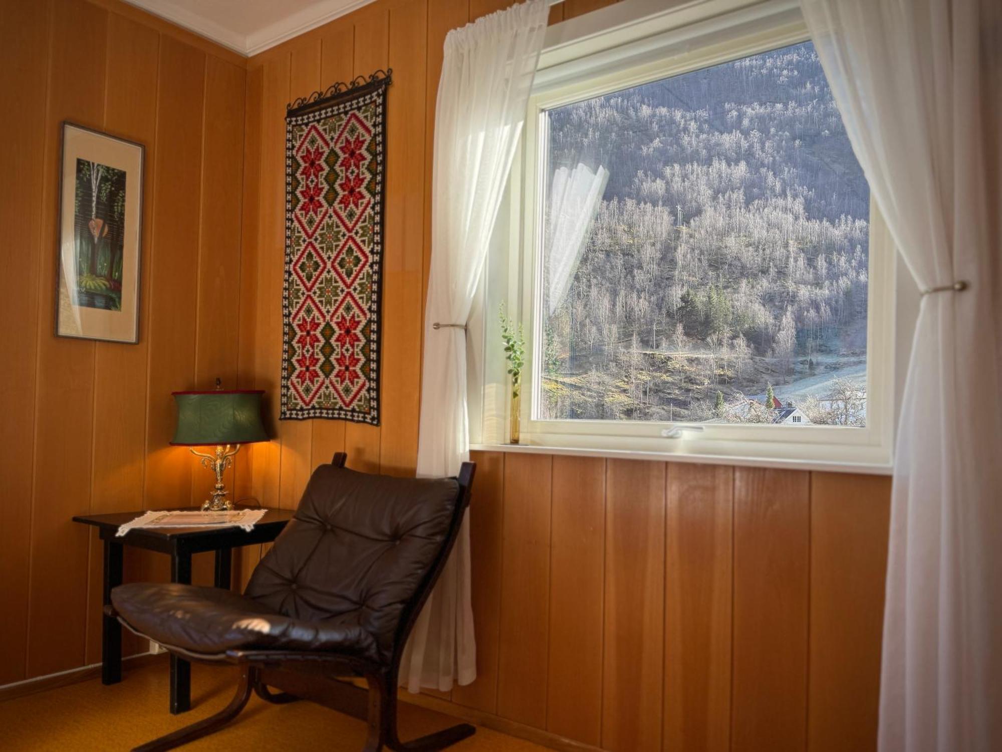 Svingen Guesthouse - Panoramic Fjord Views In Flam Exterior photo